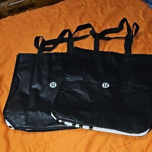 Lululemon Large 2 Reusable  Tote Bags. Snap Closure! Black And White!